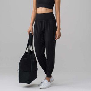 Lululemon Sun Setter Jogger (28")